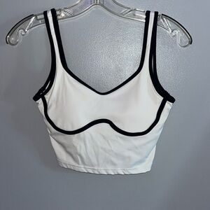 Black Lined Crop Tank Top w Built-In Bra